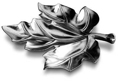 Wilton Armetale Maple Leaf Server
