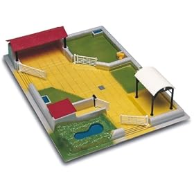 Britains 42104 - Farm Playbase - 1/32nd
