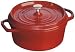 Staub ピコ・ココット ラウンド 24cm レッド 1102403: ●小さな突起(ピコ)で美味しさと閉じ込める。蒸発した旨味を外に逃がさず再度、鍋に滞留させる。ストウブ独自のセルフペインティングシステム<br> ●高温でも耐えられる真鍮・鉄ニッケルメッキのつまみで持ちやす...