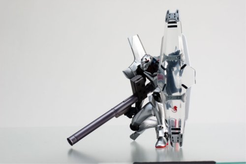 Cover image : リボルテックヤマグチ No.13 EVA四号機