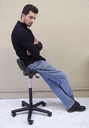 Synchro-Tilt Task Stool