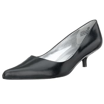 Chinese Laundry Women's Giggle Low Heeled Pump