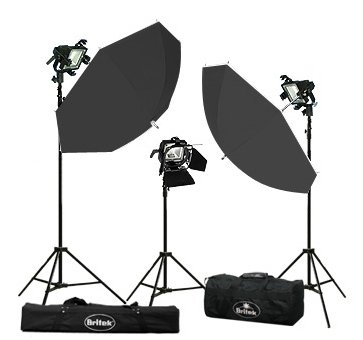 900 Watt 3 Light Halogen Kit with Umbrellas