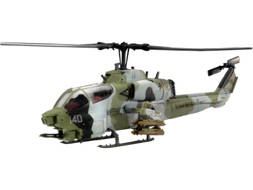 Revell Modellbausatz 04415 - AH-1W Super Cobra im Ma&szlig;stab 1:72