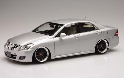 Plastic Model Car Kit Super VIPCAR No.89-SP 1/24 Brain ES Premuim 200 Toyota Crown Royal Saloon by Aoshima Bunka