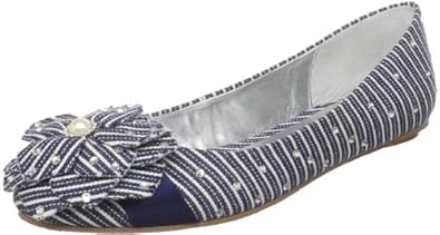  2  2013     Shoe Avenue