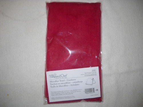PAMPERED CHEF MICROFIBER TOWEL CRANBERRY