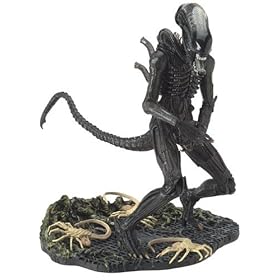 ALIEN 12-Inch McFarlane's Alien and Predator Series Action Figure