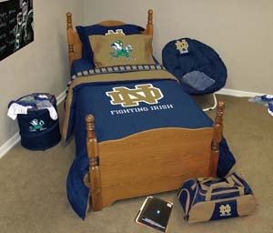 Notre Dame Fighting Irish Bed Comforter Set (Full Queen) - NCAA College Athletics by Logo Chairs