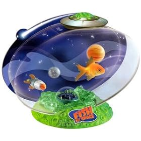 Fish in Space Aquarium by Uncle Milton Ind. Inc.
