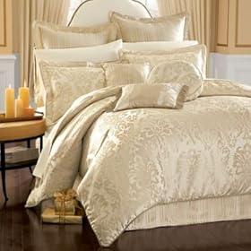 Kentfield Jacquard Bed Ensembles