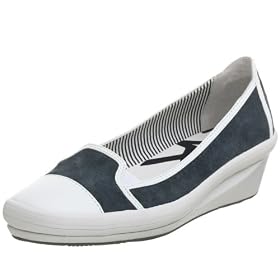 AK Anne Klein Women's Kaia Flat