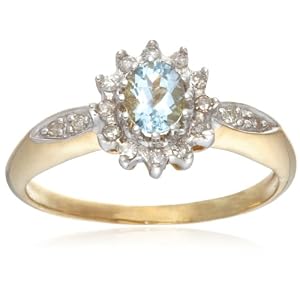 Ladies Aquamarine & Diamond Cluster Ring, 9 Carat Yellow Gold set with 0.15  Carat Total Diamond Weight