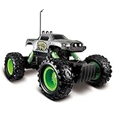 Maisto R/C Rock Crawler Radio Control Vehicle (Colors May Vary)