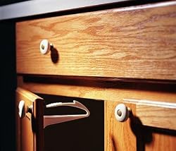 KidCo Adhesive Mount Cabinet/Drawer Lock 1ea