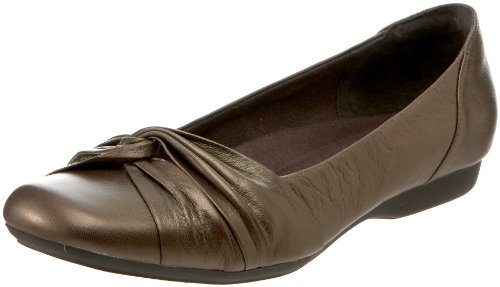 Clarks Women's Chateau Manor Flat,Bronze Leather,9 W US