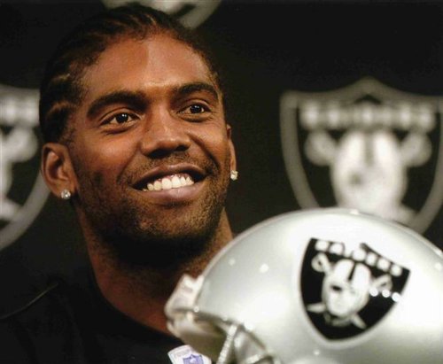 RANDY MOSS OAKLAND RAIDERS 8X10 SPORTS ACTION PHOTO (1)