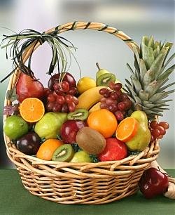 Grande Gift Basket of Fruit, Deluxe