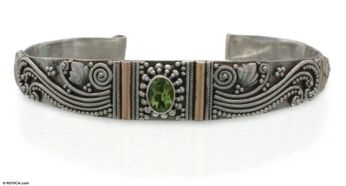 Peridot bracelet, 'Paradise'