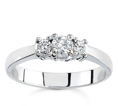 Platinum Three-Stone Diamond Ring (H/SI2, 1/4 ct. tw.)