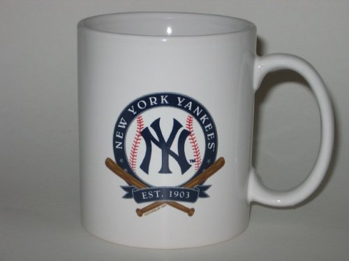NEW YORK YANKEES 11 oz. Team Logo Traditional White COFFEE MUG