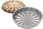 Kaiser Bakeware La Forme 11-Inch Celebration Cake Pan