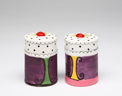 White Dotted Cake S/P Pepper Shakers