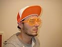 ATZEN CAP in weiss / neon-orange KOMPLETT MIT ATZENBRILLE mit 
Shutter Shades in orange