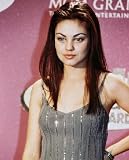 MILA KUNIS 24X36 COLOUR POSTER PRINT