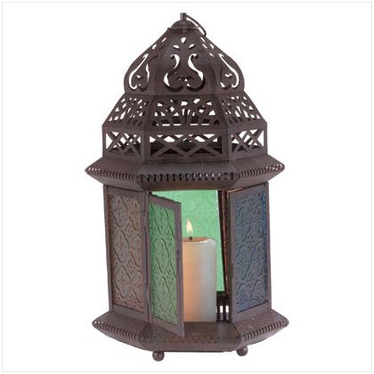 MOROCCAN-STYLE TABLETOP LANTERN