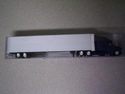 Volvo Truck VT880 1:87 Scale Model Truck Blue