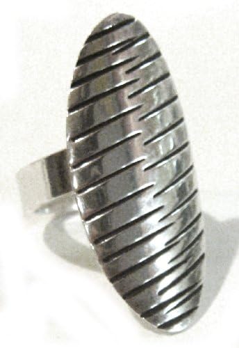 TAXCO .925 Sterling Silver Unique Hand Etched Ring from Mexico Size 8.5