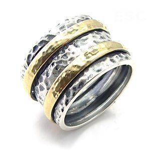 Jewelry - Two Tone Hammered Ring