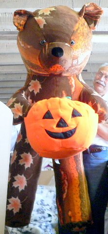 418Zj0FOE5L FIVE and 1/2 FEET TALL 68 HALLOWEEN TEDDY BEAR HOLDING STUFFED PLUSH PUMPKIN. AMERICAN MADE IN THE USA AMERICA