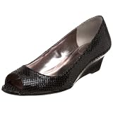 Calvin Klein Womens Bree Wedge Pump