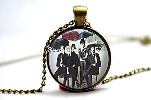 Pretty Lee 2015 Fashion The Beatles Vision 5 Necklace Glass Photo Cabochon Necklace Christmas gift