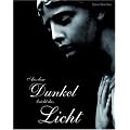 Aus dem Dunkel bricht das Licht: Fotografien aus Europas gr��tem Parkfriedhof