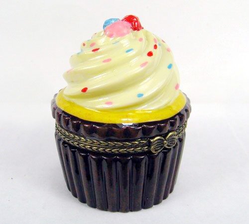 Frosted Cupcake with Sprinkles Hinged Trinket Box phb