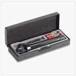 DURABLE COMPACT FLASHLIGHT
