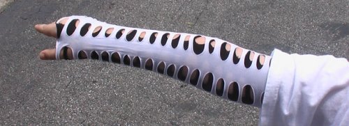 Childrens Toyshop  Toys : WWE Jeff Hardy Black and White Arm Sleeves / 1 pair of each color ***LIMITED TIME SALE***