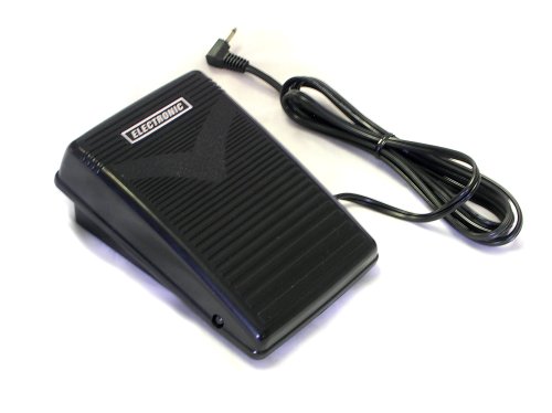 Cover image : シンガー 電子フリーアームミシン ハードケース、フットコントローラー、サイドカーターミニ付 QT-9000EXFCHCSCm