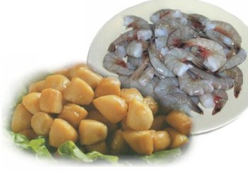1 lb. Smoked Scallops and 2 lbs. Jumbo Shrimp by Charleston Seafood