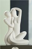 Produkt-Bild: GEBORGENHEIT PAAR Gilde Skulptur Francis Sculpture 43 cm creme / wei&szlig;