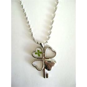 4 Leaf Clover: Heart Clover Key Pendent Necklace