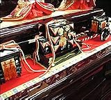 秀光オリジナル限定品  雛人形衣装着五人三段飾りセット より効果的な飾り方の組み合わせで、見応えを感じられる組み立て式三段飾りセット