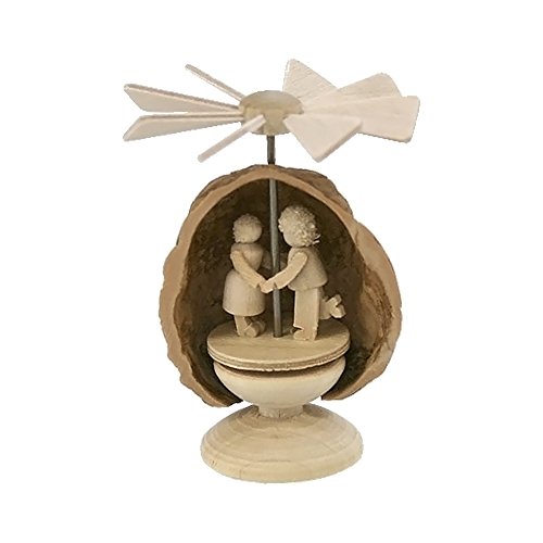 Alexander Taron Home Seasonal Décorative Accessories Dregeno Pyramid – Couple in Nutshell – 2.14″H x 1.5″W x 1.5″D Alexander Taron Home Seasonal Décorative Accessories Dregeno Pyramid – Couple in Nutshell – 2.14″H x 1.5″W x 1.5″D