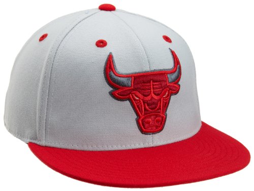 NBA Men's Chicago Bulls Flat Brim Flex Hat - Tx83Z, Small/Medium , Light Charcoal , Light Charcoal