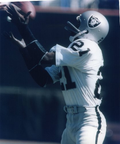 CLIFF BRANCH OAKLAND RAIDERS 8X10 SPORTS ACTION PHOTO (G)