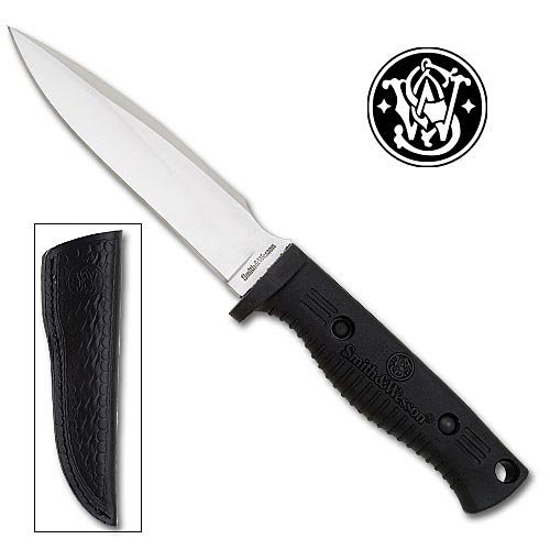 Smith and Wesson Hunting Knife Spear Point Small Hunting