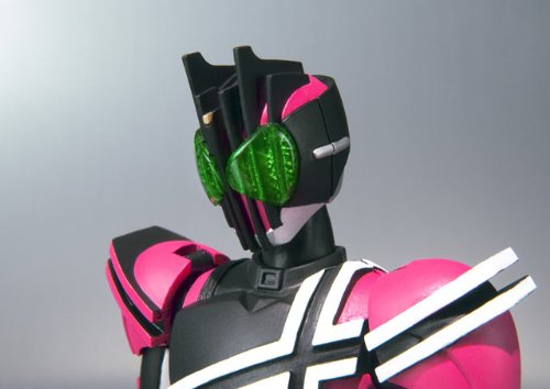 S.H. Figuarts Kamen Masked Rider Decade